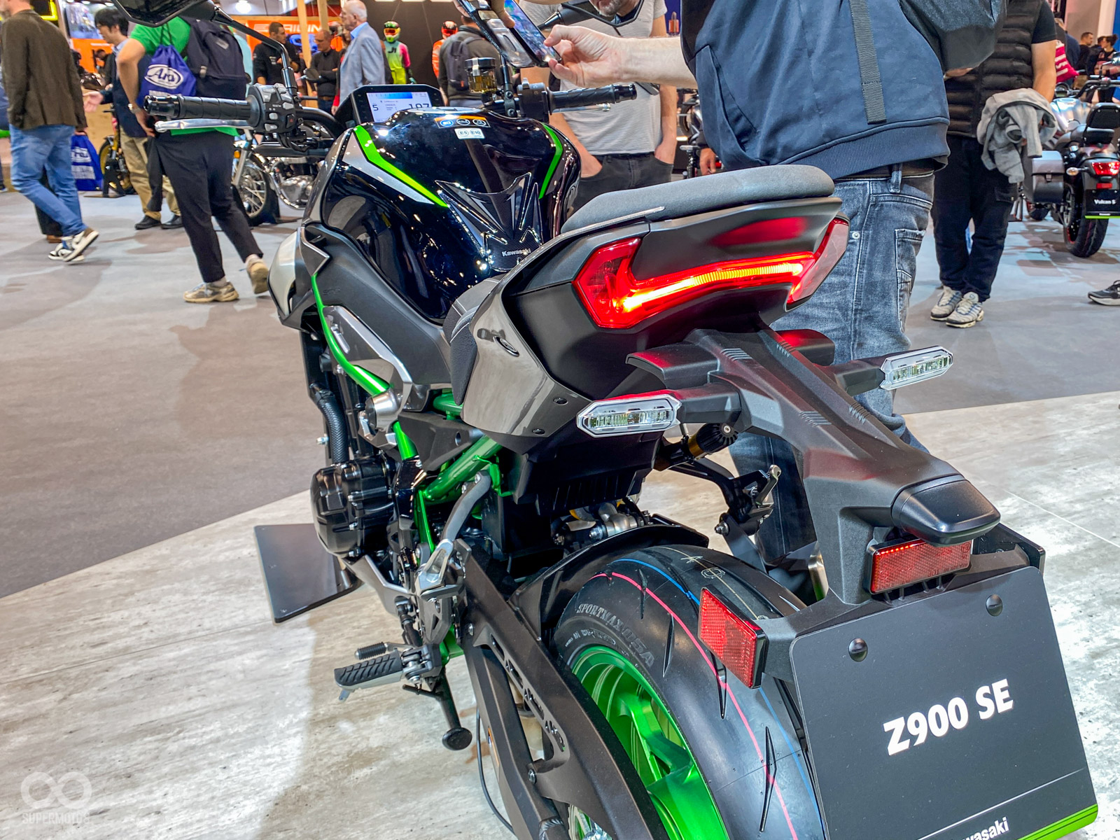 新世代Z1100外觀，估計會參考現行的Z900風格